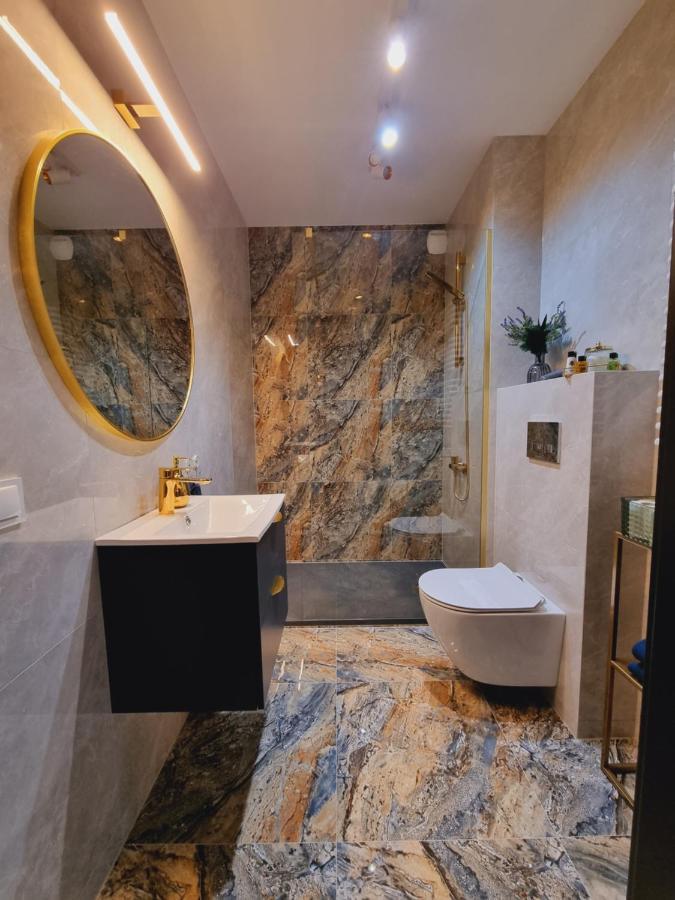 Apartament Jacuzzi Krasków Exterior foto
