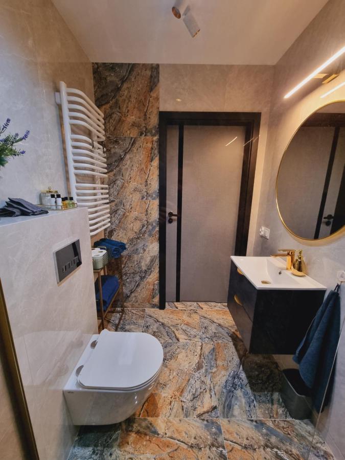 Apartament Jacuzzi Krasków Exterior foto